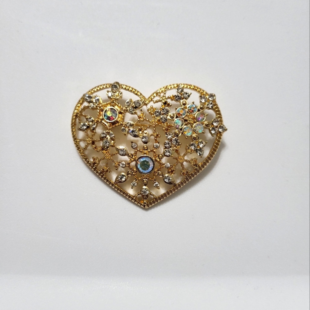 Get ready for your sweetheart  with beautiful heart pin .